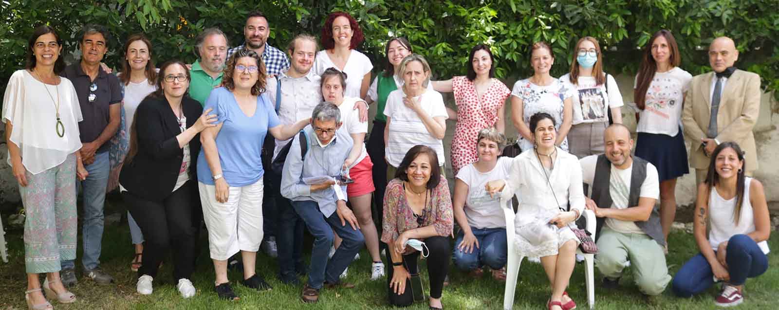 Foto de familia. comite de repesentantes, representantes de Más Madrid CM y de AMPinto