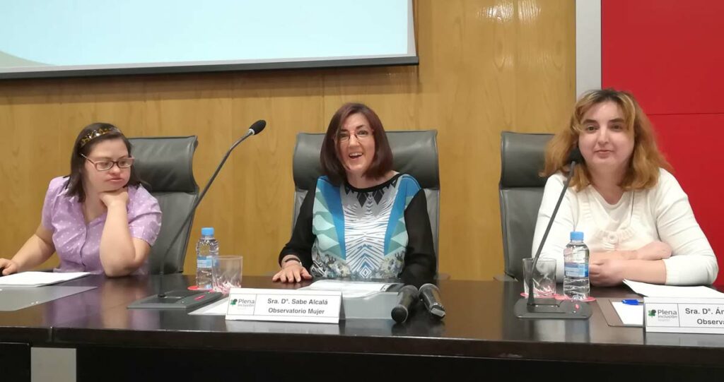 Nagore, Sabe y Ángela, antes de su intervención