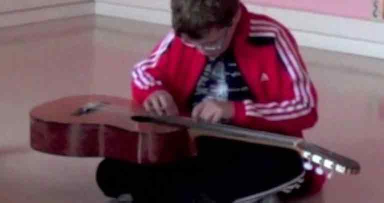 Carlos y la musicoterapia: De la ansiedad a la calma