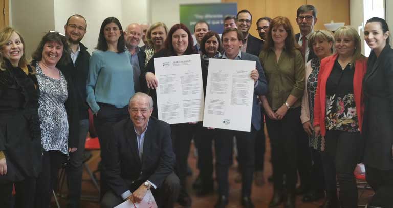 Martínez Almeida, candidato del PP al Ayuntamiento se reúne con las entidades de autismo para escuchar sus propuestas