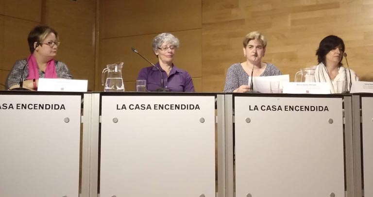 Una de las mesas redondas que intervinieron en la sesión