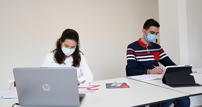 Imagen de preparación de oposiciones de Prodis y SKR