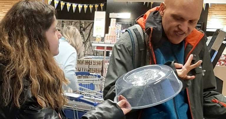 Cuando tu reclutador tiene discapacidad intelectual y te entrevista en un centro comercial
