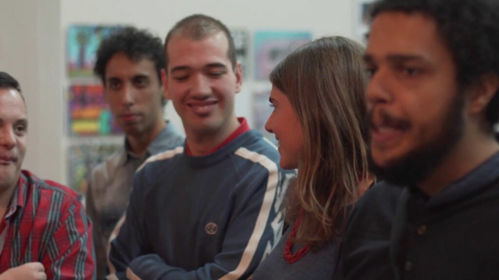 Chiara Digrandi y participantes del proyecto 'Contar con imágenes'