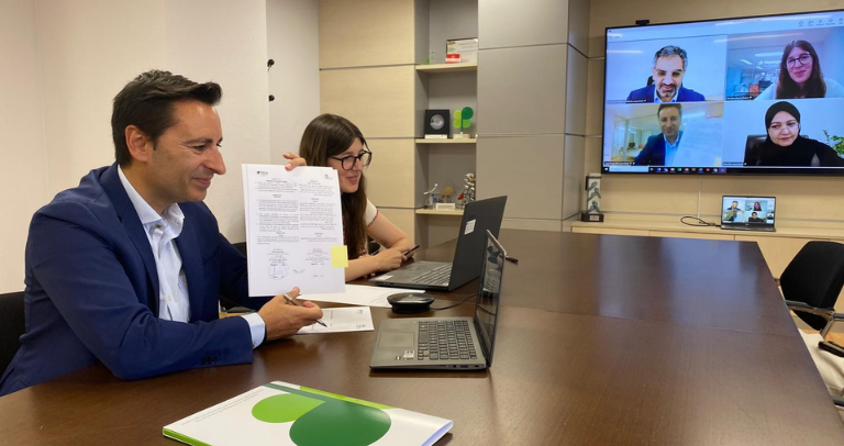 Firmamos un convenio para promover la accesibilidad cognitiva y la formación en lectura fácil en árabe